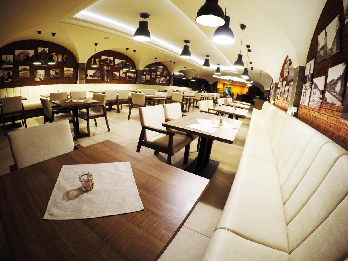 Púchov Aqua Sport***酒店 外观 照片